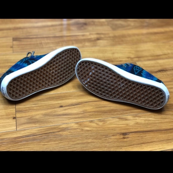 Aztec Van’s shoes - Picture 4 of 6